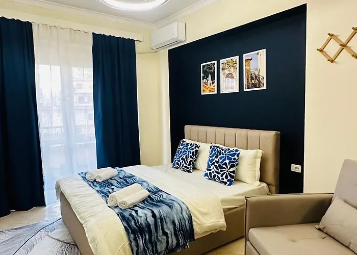 Cozy Studio Apartment In Lungomare
